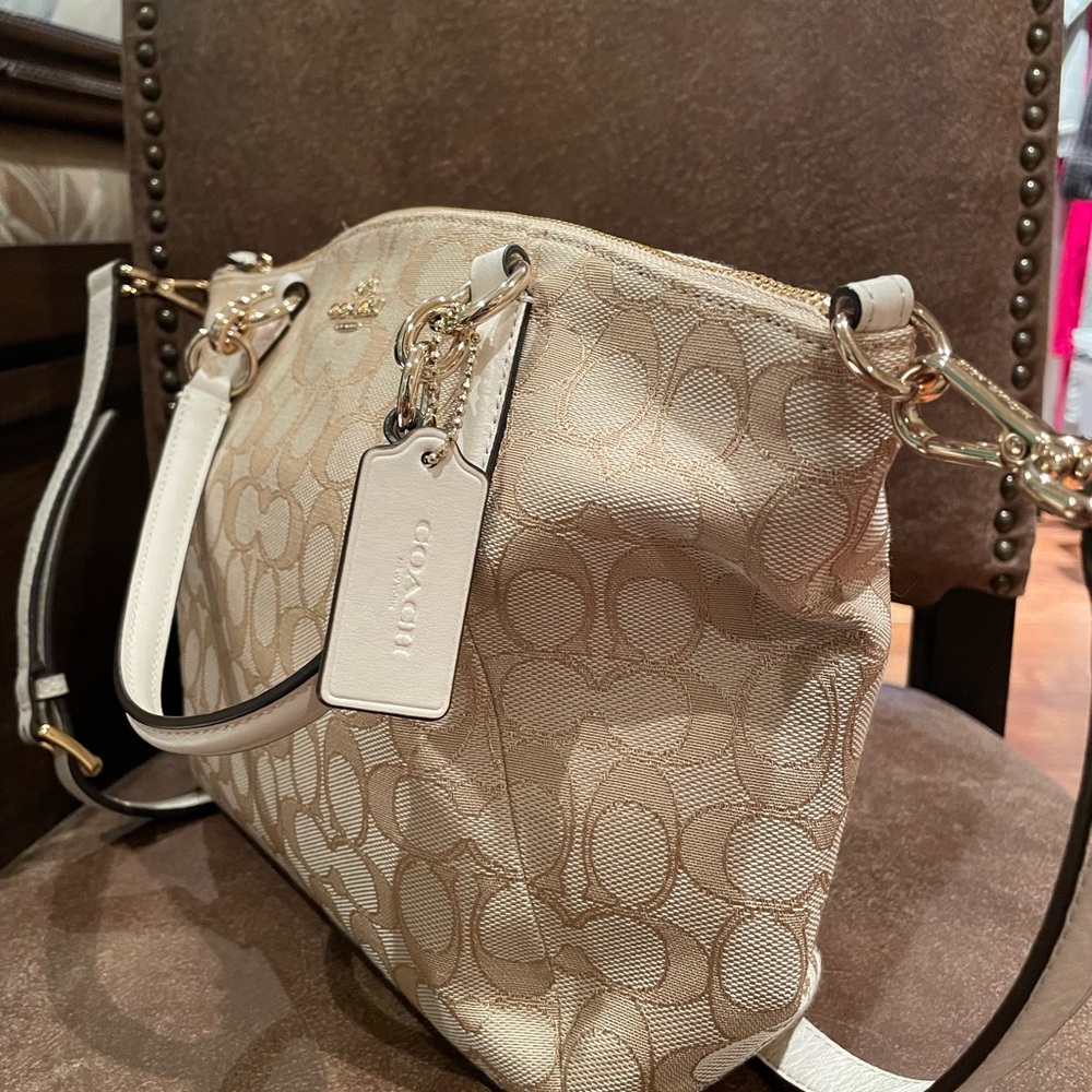 Coach Cream Signature Purse - Picture 6 of 7